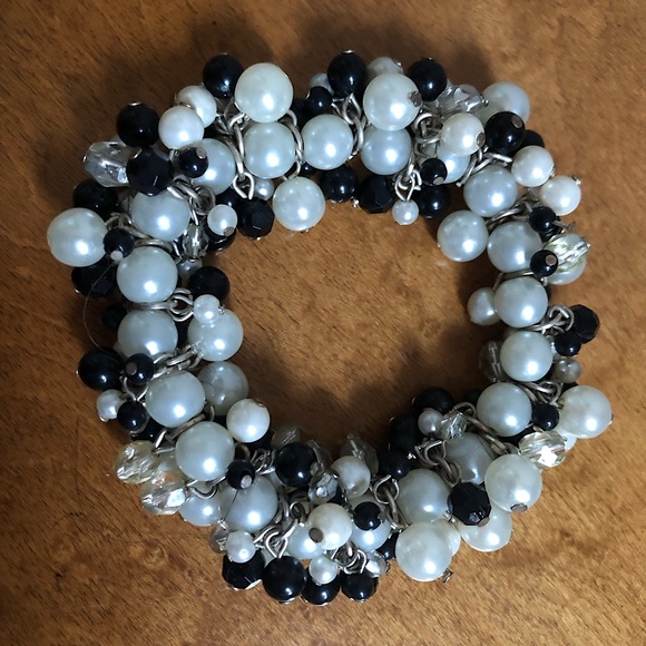 Faux Pearl & Seed Bead Cluster Stretch Bracelet with Silver Tone Chain Accents - Picture 13 of 16